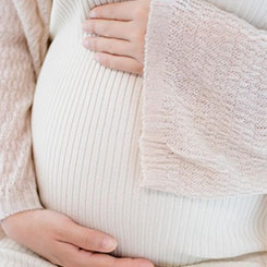 品牌方面，🏛苹果和一加是目前🗨🎴AA69续航表现最🦒AA69优秀的手机品🇬🇬